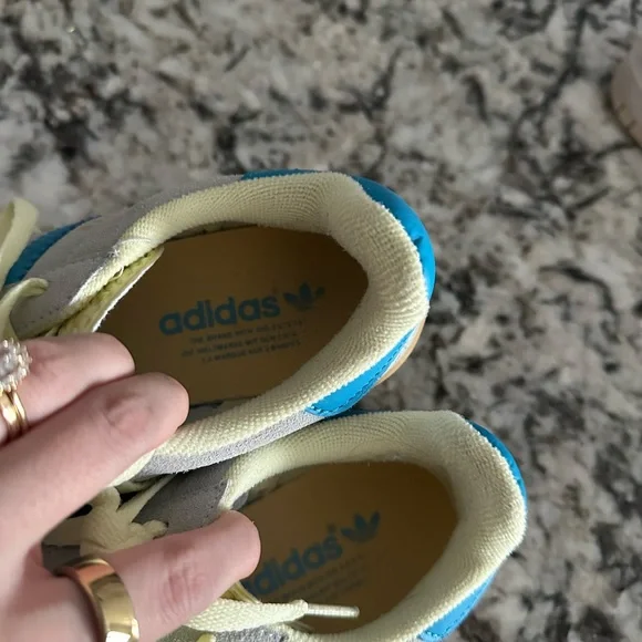 Adidas - Picture 4 of 4